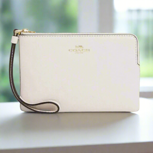 Coach White Corner Zip Wristlet – Pebble Leather